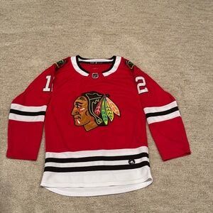Small Blackhawks Jersey Alex Debrincat